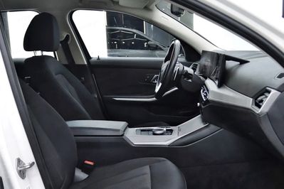 BMW Seria 3 Touring 318i