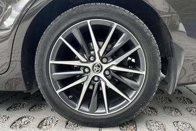 Toyota Camry Prestige 2.5 Hybrid  CVT