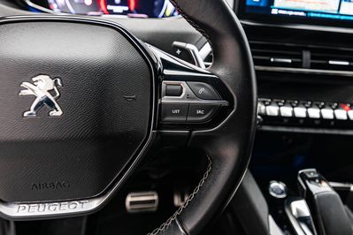 Peugeot 3008 1.6 PureTech Hybrid PHEV Allure