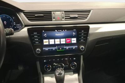 Skoda Superb 2.0 TDI Ambition DSG