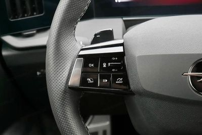 Opel Astra GS 1.2 Turbo