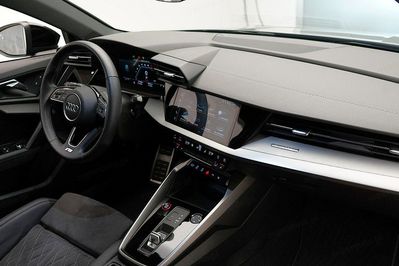 Audi A3 S3 TFSI quattro S tronic