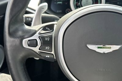 Aston Martin DB11 V8