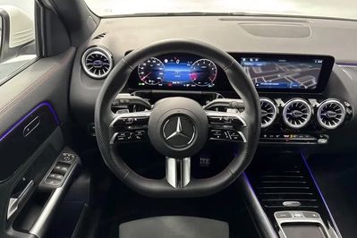 Mercedes GLA 200 AMG Line 7G-DCT