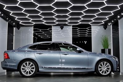 Volvo S90 T8 AWD Plug-In Hybrid Inscription aut