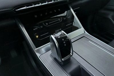 Chery Tiggo 4 Essential  1.5 T-GDI HEV DHT