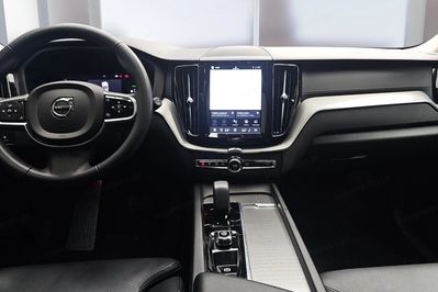 Volvo XC60 T8 Plug-In Hybrid AWD Ultimate Dark