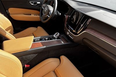 Volvo XC60 B4 D AWD Ultimate Dark