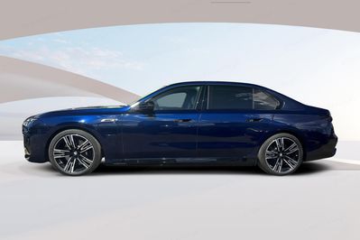 BMW Seria 7 M760e PHEV xDrive sport-aut