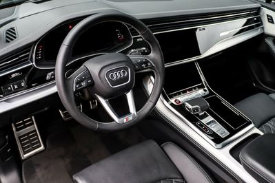 Audi Q7 SQ7 TFSI quattro