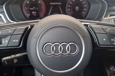 Audi A4 Avant 40 TDI Advanced