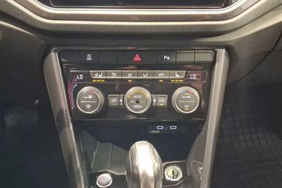 Volkswagen T-Roc 1.5 eTSI Life DSG
