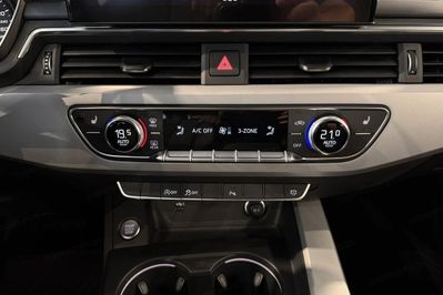 Audi A4 35 TFSI mHEV S tronic