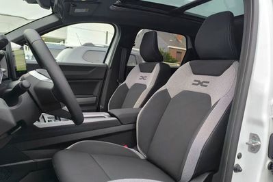 Dacia Bigster Journey 1.8 Full Hybrid