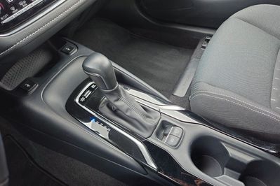 Suzuki Swace 1.8 Hybrid Premium Plus CVT