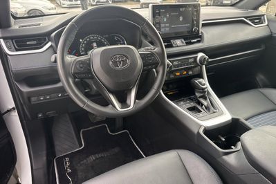 Toyota RAV4 Selection 2.5 Hybrid