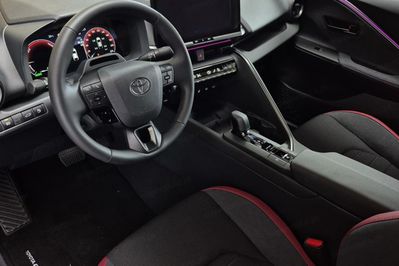 Toyota C-HR Tokyo Edition 2.0 PHEV Dynamic Force