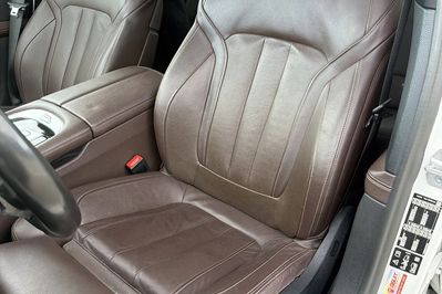 BMW Seria 7 740D Xdrive Mhev Sport