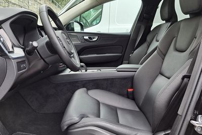Volvo XC60 T6 Plug-In Hybrid AWD Plus Dark