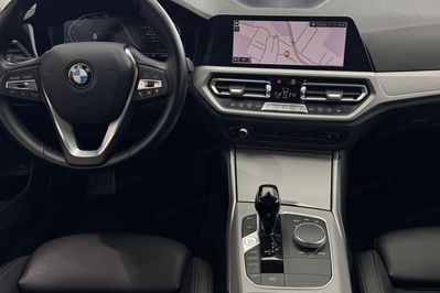 BMW Seria 3 320d xDrive mHEV Advantage aut