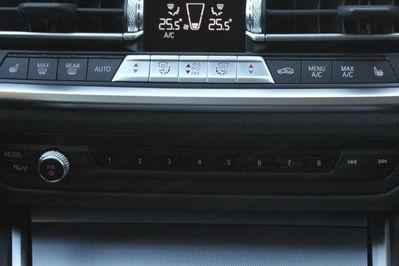 BMW Seria 3 Touring 320d xDrive Sport Line