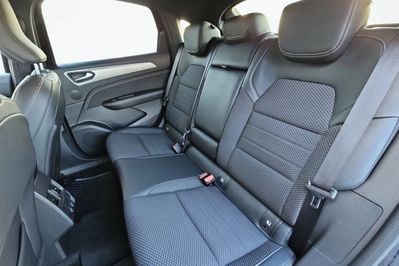 Renault Arkana 1.3 TCe mHEV Techno EDC