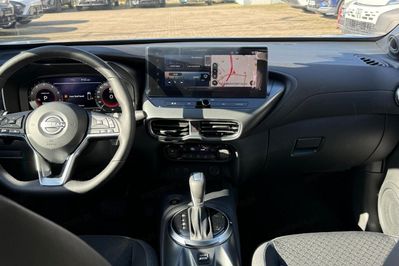 Nissan Juke N-Connecta 1.0 DIG-T AT