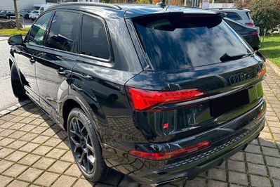Audi Q7 50 TDI quattro S Line
