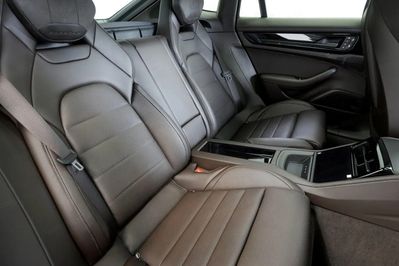 Porsche Panamera 4 E-Hybrid