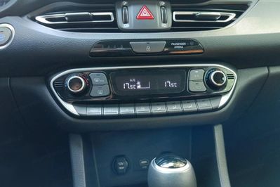 Hyundai i30 1.5 48V  DCT