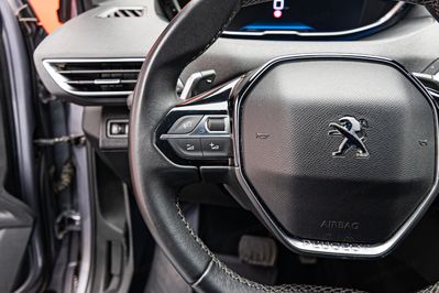 Peugeot 5008 1.5 BlueHDi Allure Pack S&S EAT8