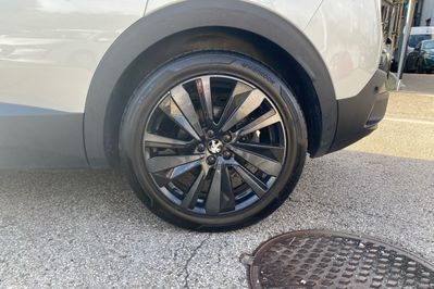 Peugeot 3008 GT 1.6 Hybrid e-EAT8 4x4