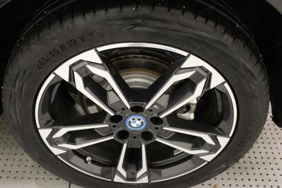 BMW iX2 eDrive20