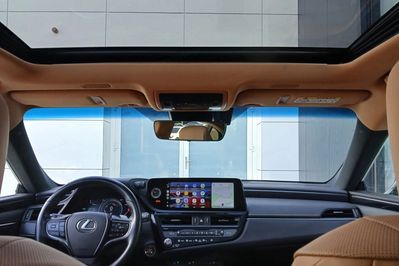 Lexus ES 300h Business Edition