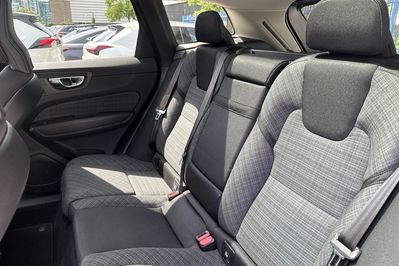 Volvo XC60 T6 Plug-In Hybrid AWD Core