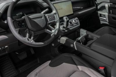 Land Rover Defender 110 3.0 D300 mHEV X-Dynamic HSE