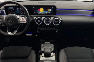 Mercedes CLA 200 mHEV AMG Line 7G-DCT