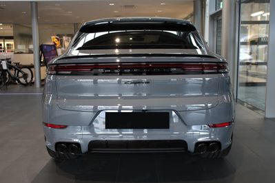 Porsche Cayenne Coupe Black Edition