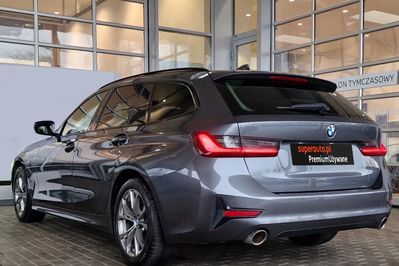 BMW Seria 3 320i Sport Line aut