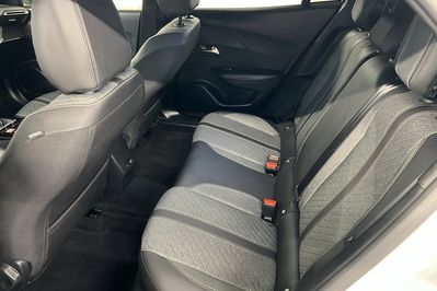 Peugeot 2008 ALLURE 1.2 PureTech