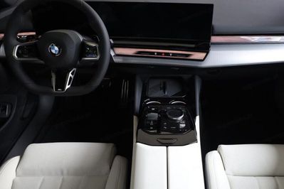 BMW Seria 5 520i M Sport