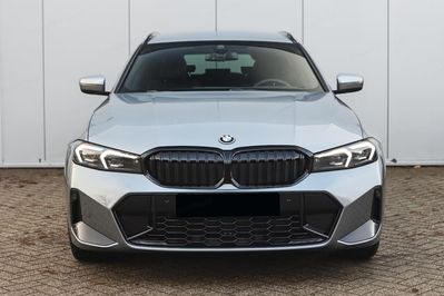 BMW Seria 3 Touring 330d xDrive M Sport