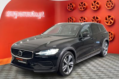 Volvo V60 CC Core B4 D AWD aut