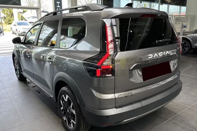 Dacia Jogger Journey 7-miejsc 1.8 Full Hybrid