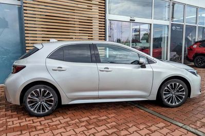 Toyota Corolla Style 2.0 Hybrid Dynamic Force