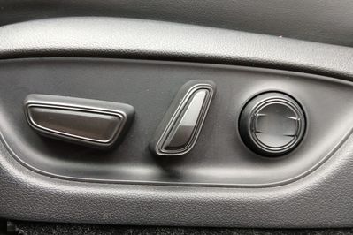 Lexus LBX Hybrid Cool