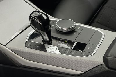 BMW Seria 3 320d Xdrive Advantage