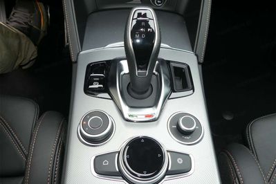 Alfa Romeo Stelvio Turbo Intensa Q4