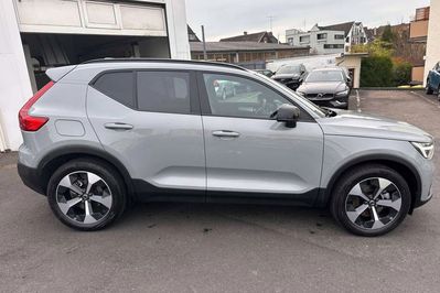 Volvo XC40 B3 Ultra Dark