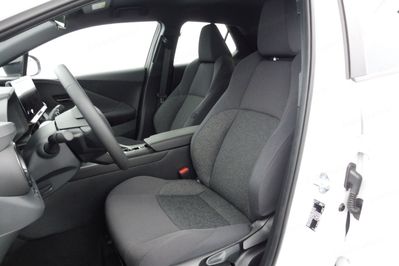 Toyota C-HR Style 1.8 Hybrid NG23 e-CVT